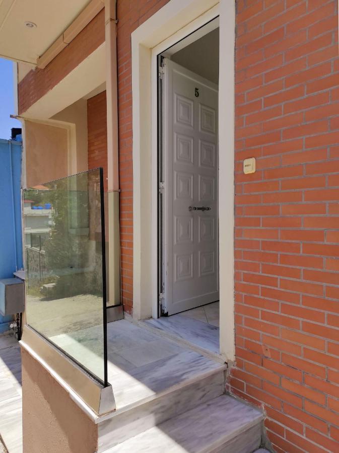 Three Graces Zakynthos Town Apartamento Exterior foto