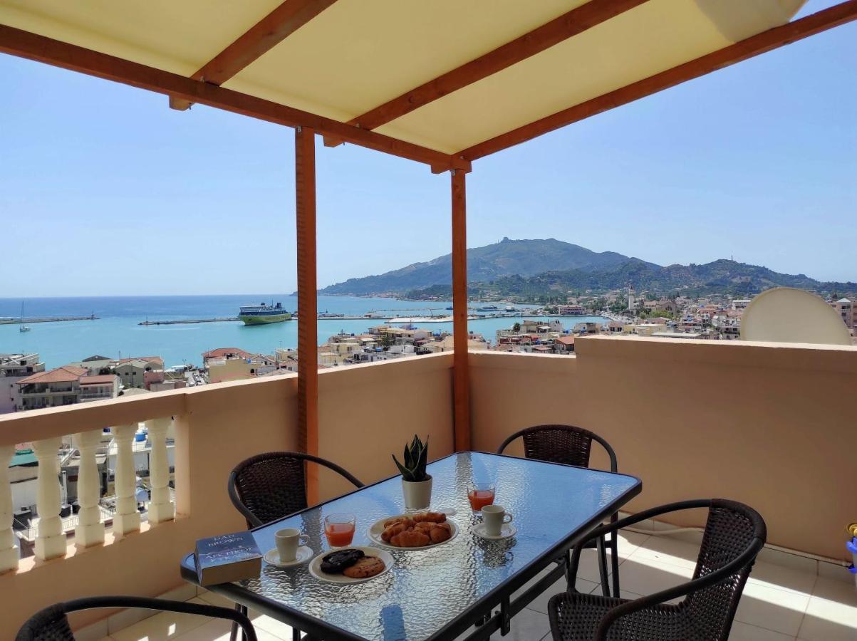 Three Graces Zakynthos Town Apartamento Exterior foto