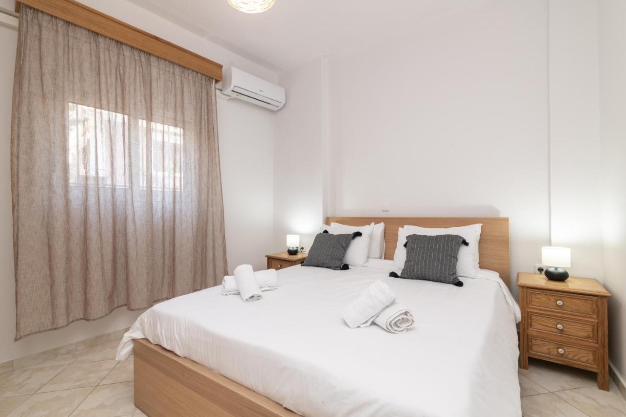 Three Graces Zakynthos Town Apartamento Exterior foto